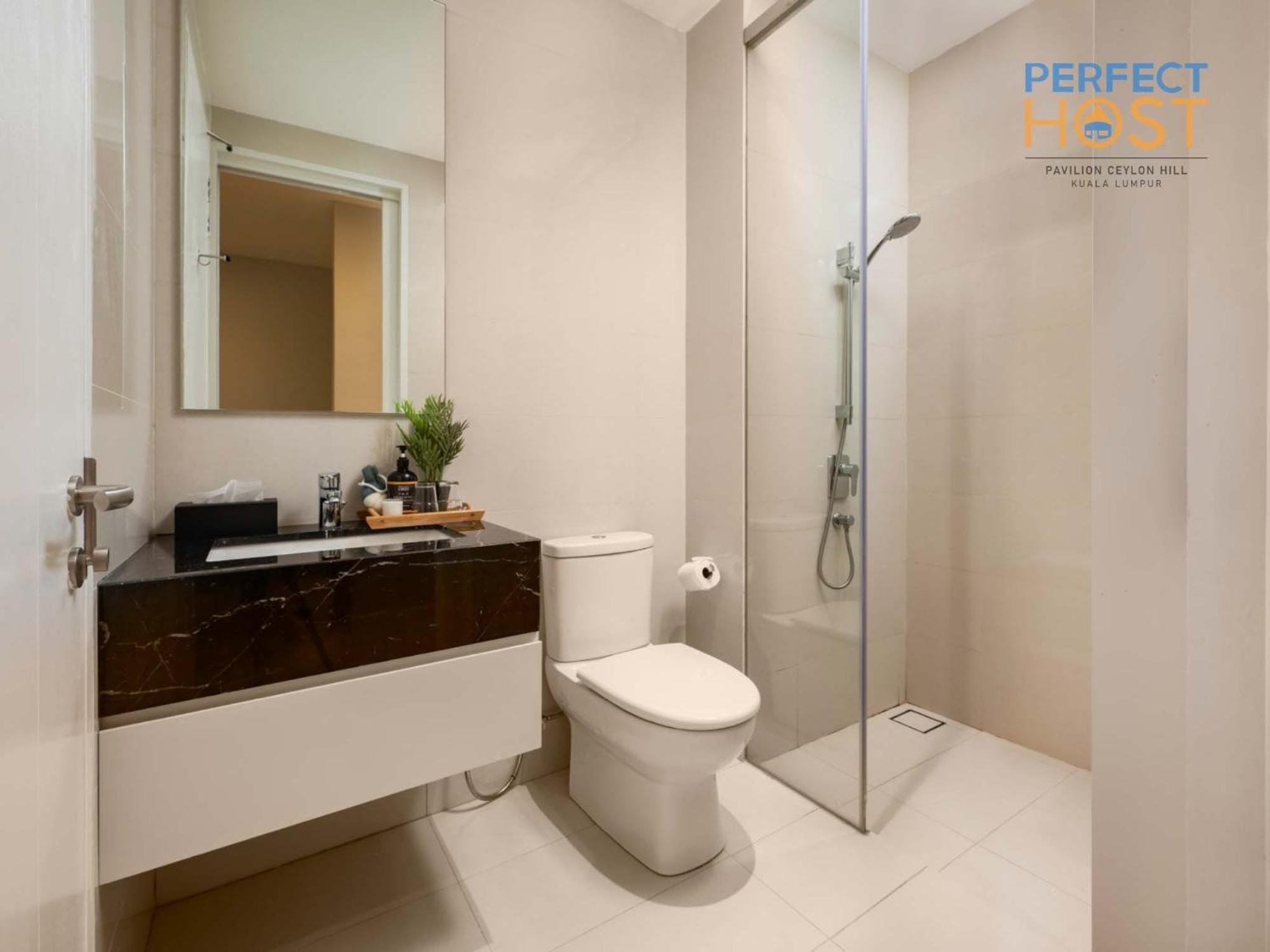 Pavilion Ceylon Hill Suites, Bukit Bintang By Perfect Host Kuala Lumpur